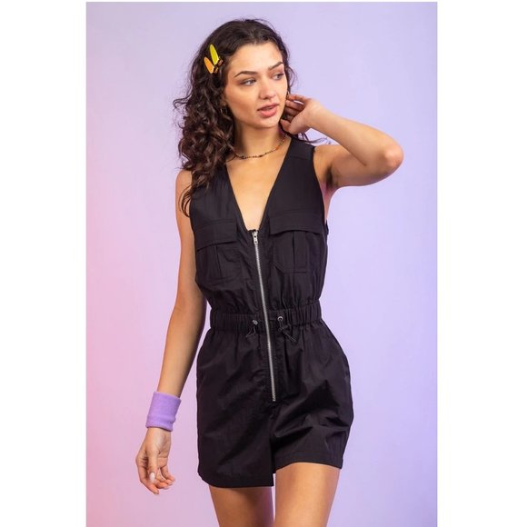 Sleeveless Zip-Up Active Romper with Pockets - Picture 5 of 6